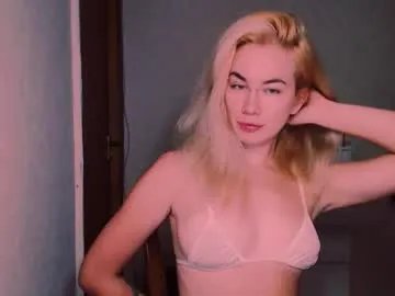 carinfox on Chaturbate