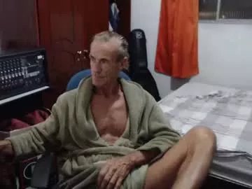 Freechat carlos2557 on Chaturbate