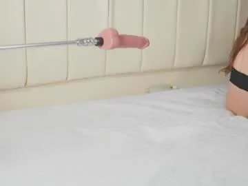 caroline_adams_ on Chaturbate