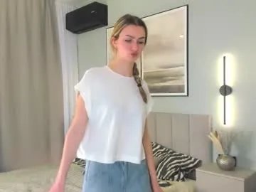 casual_blonde — I look into your eyes intently and playfully :) Hi! I'm Kira <3 #new #18 #teen #young #shy [25 tokens remaining]