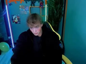 chase_muscular on Chaturbate