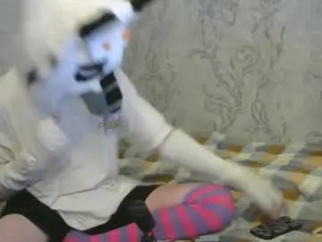 chaudoing — Second stream ._. | goal: Stand up and do a 360 | Hi, I'm nick and im #young #twink #femboy #shy #new [11 tokens remaining]