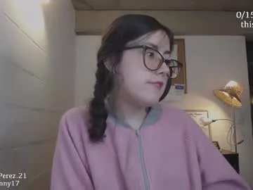 cherrybunny21 on Chaturbate