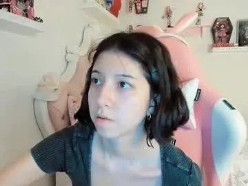 Freechat cherrymafer666 on Chaturbate