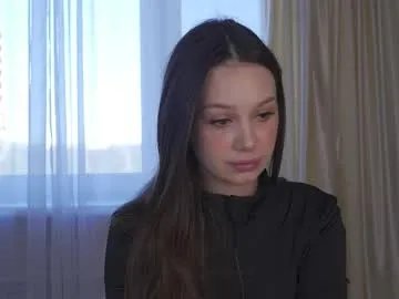 chillgirlll on Chaturbate