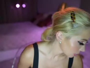 chloe_ri on Chaturbate