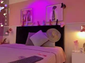 chloe_watson_ on Chaturbate