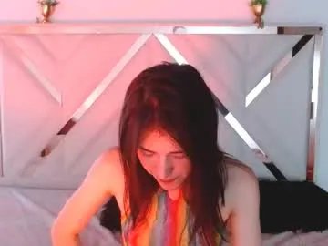 chloejohnsoon on Chaturbate