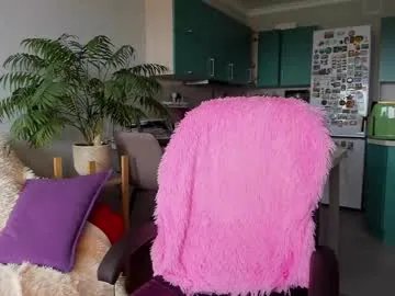 christina_hot on Chaturbate