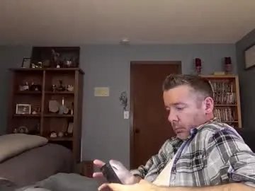 chrisw8121 on Chaturbate