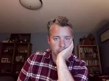chrisw8121 on Chaturbate