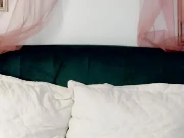 classytinna — Goal: Want me Wet and Sassy, don't you? #milf #legs #heels #sensual #feet #hose #mistress #queen #princess #friendly - Next Goal: Riding y