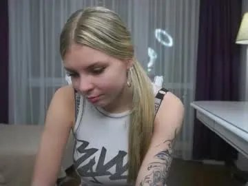 colettaelsensohn — #new Goal:  Lick  lips closeup :) | Lets make some magic together  #bigboobs #18 #teen #bigass [51 tokens remaining]