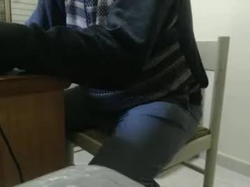 comemivuoi2 — Comemivuoi2's room #dildoplay #fingering #asshole #tokens #cam2cam