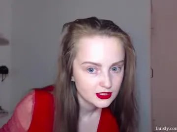 Freechat coolamber on Chaturbate