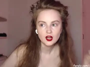 Freechat coolamber on Chaturbate