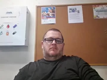 creeeping_death — Creeeping_death's room