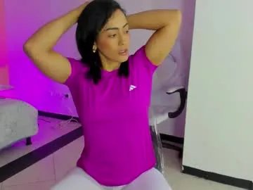 Away cristal_crossfit on Chaturbate