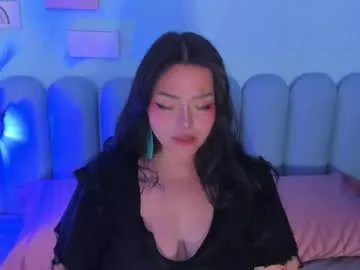 curvy_rousi on Chaturbate