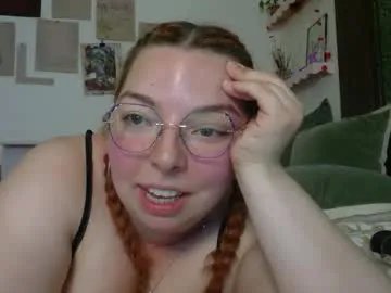 curvycate127 on Chaturbate
