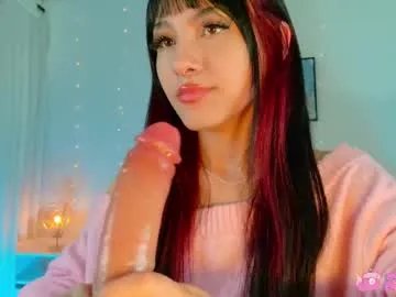 cuteezoe on Chaturbate