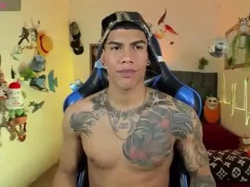 damian_latinxxx on Chaturbate
