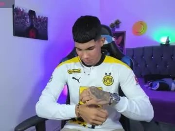 damian_latinxxx on Chaturbate