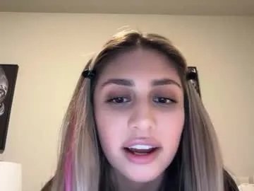 daniellarae1 — Take pants off  [2872 tokens remaining] i'm #18 years old and #new here