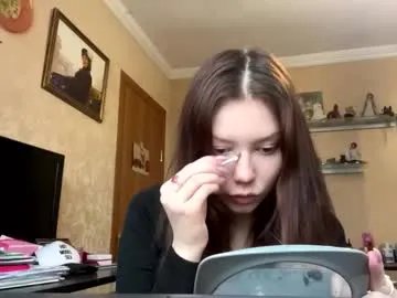 darcywilk — GOAL: Make my first day here hehe [0 tokens remaining] Hey thereI am Alicereally nice to see you #18 #new #teen #young #shy