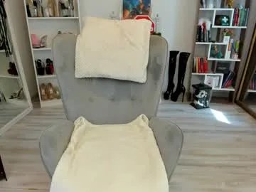 dariaa_doll on Chaturbate