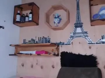 dasne19 on Chaturbate