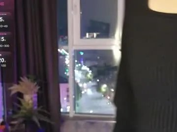 debihenks on Chaturbate