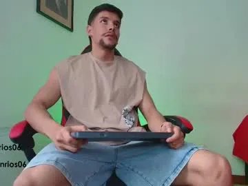 deconrios on Chaturbate