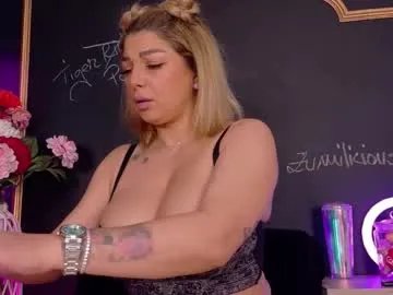 deeadiamond on Chaturbate