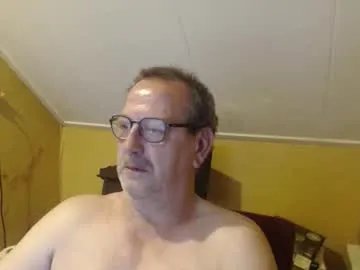 destelp on Chaturbate