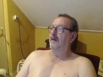 destelp on Chaturbate