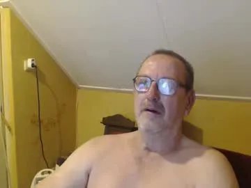 destelp on Chaturbate