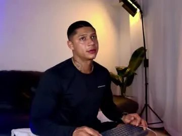 diagostone on Chaturbate