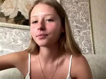 diedrabogan — Goal: warm me up! Good day, I'm Mia, and I'm new here! #shy #new #young #cute #18 [0 tokens remaining]