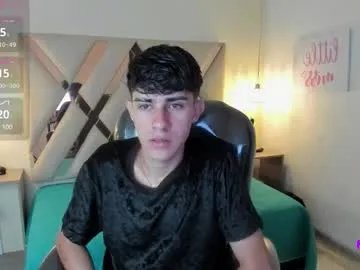 dyla_n18_ on Chaturbate
