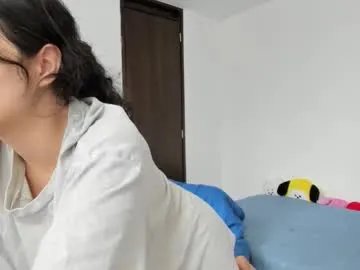 eli_dl — GOAL: let me make you a wet and delicious blow job [100 tokens remaining] yummy! #puffynipples #shy #squirt #petite #teen