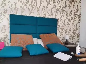 elizabeth_santos1 — GOAL: Sexy Dance Naked [38 tokens remaining] Welcome to my room! #anal #squirt #bigpussylips #deepthroat #small