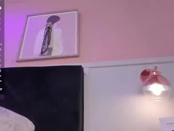 elodie_walker on Chaturbate