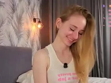 elvyrose — Goal: eye contactHey hey!! I'm Elvina!!  #18 #new #young #tease #teen [11 tokens remaining]