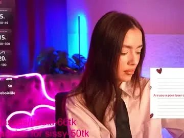 emiliyaroude on Chaturbate