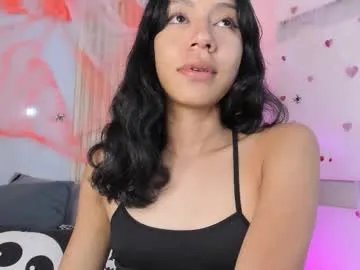 emmaclark_1 on Chaturbate