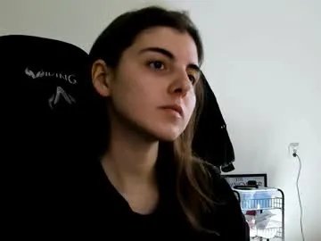 emmamon — remove shirt #young #natural #teen #bigboobs #curvy [555 tokens remaining]