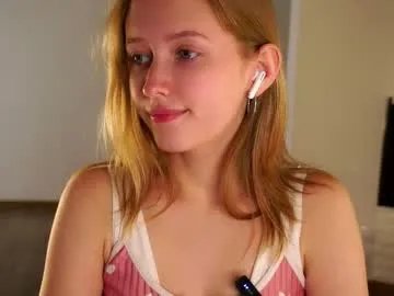 emmyleri on Chaturbate