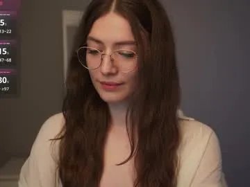 ester_hill on Chaturbate