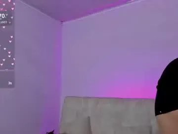 eva_hillss69 on Chaturbate